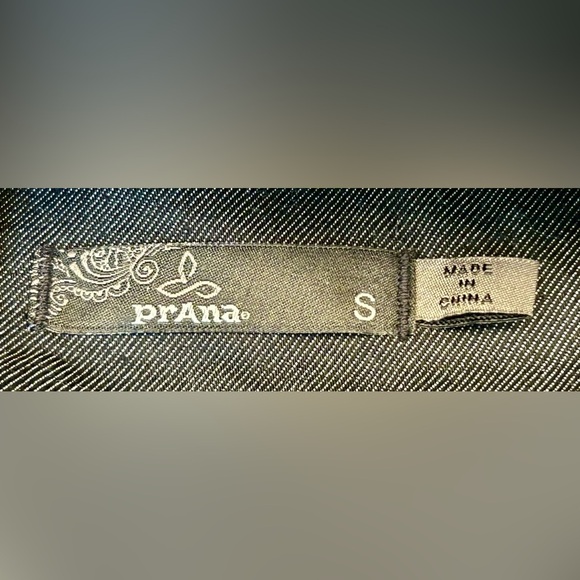 Prana Mixed Media Toni Jacket in Dark Indigo with Warm Arms in Black & Hoodie, S - Picture 12 of 16